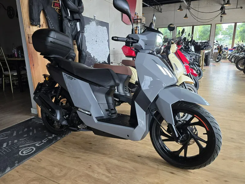 Peugeot Tweet benzyna 10 KM 2024