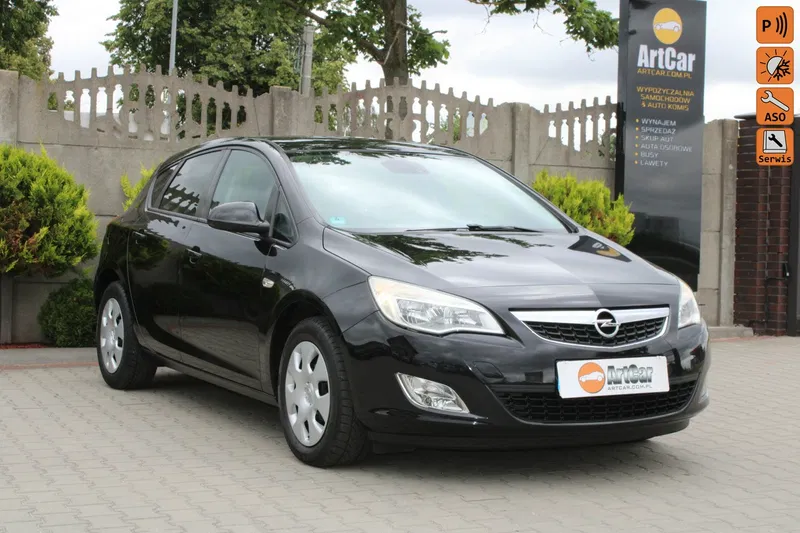 Opel Astra 1.4 T Active 2011
