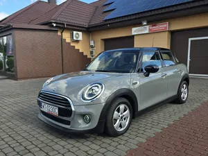 Mini Cooper 1.5 benzyna 136 KM 2020
