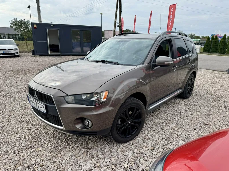 Mitsubishi Outlander 2.3 diesel 140 KM 2012