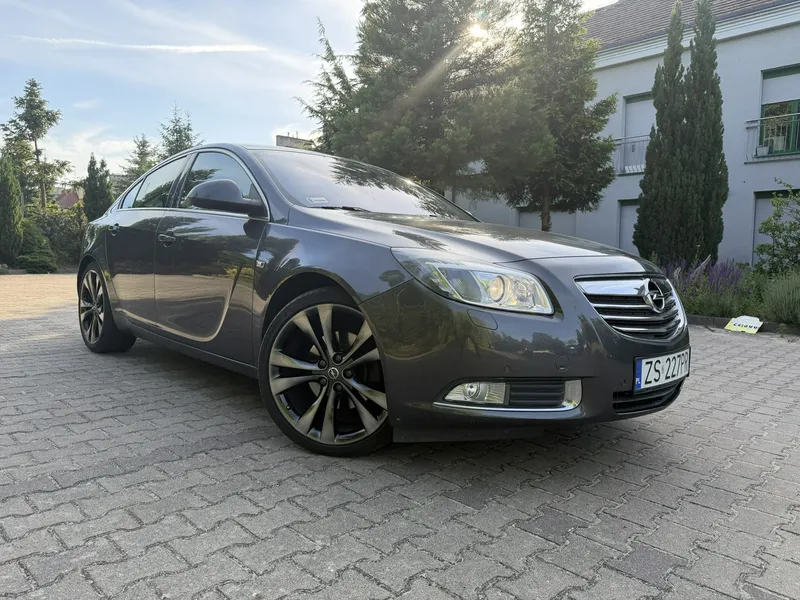 Opel Insignia 2.0 T Cosmo 2009